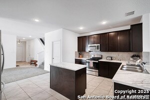 Building Photo - 7211 Birch Stage