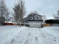 Building Photo - 1455 Fox Ct