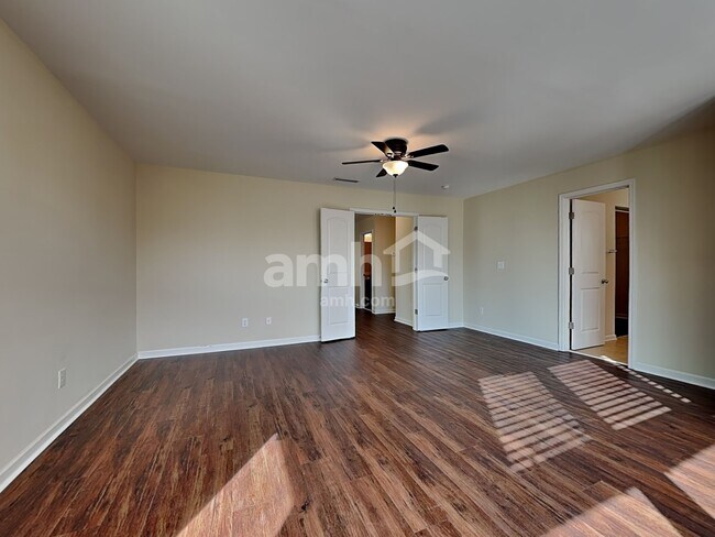 Building Photo - 4311 Hampstead Heath Dr