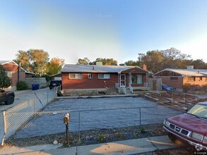 Building Photo - 5508 Maudine Ave