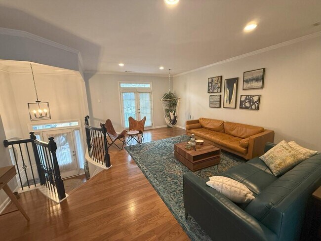 Building Photo - 3659 Chicago St NW