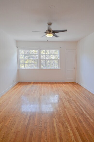 Building Photo - 3246 Barham Blvd