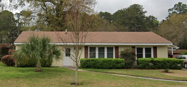 Building Photo - 319 Tanglewood Rd