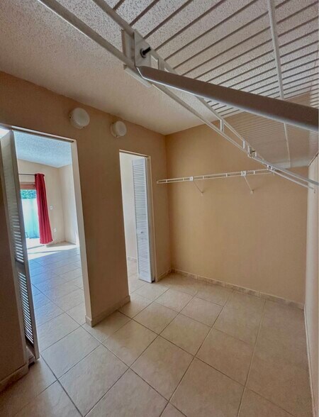 Building Photo - 20049 NW 86th Ct
