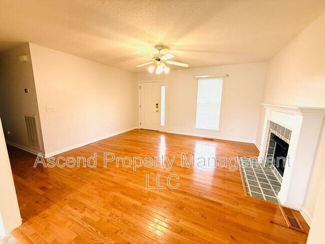 Building Photo - 10156 Baker Boy Dr
