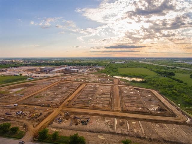 Building Photo - 3500 Kingsgarden Rd