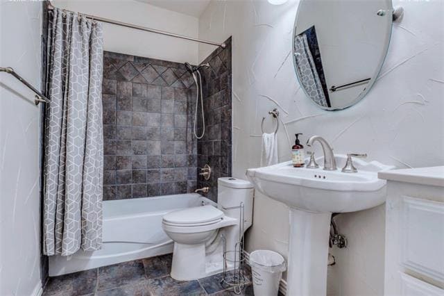 Building Photo - 9808 Capilano Dr