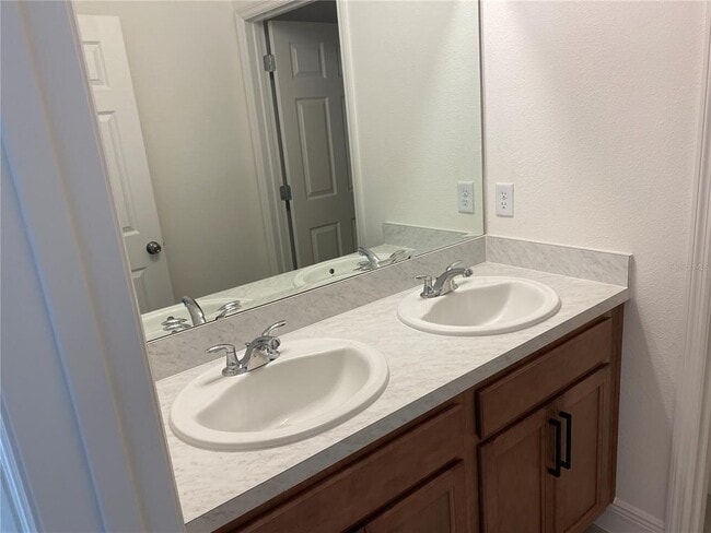 Building Photo - 4842 Gilded Jewel Dr