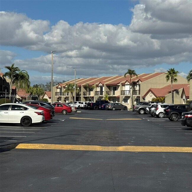 Building Photo - 6255 SW 129th Pl