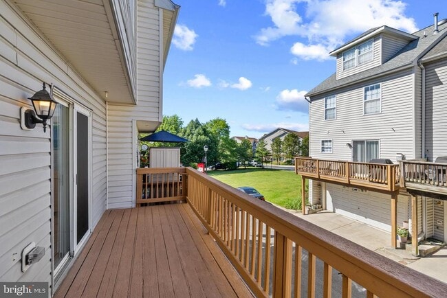Building Photo - 6607 Rumfire Ct