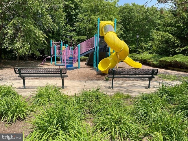 Building Photo - 46 Warwick Rd