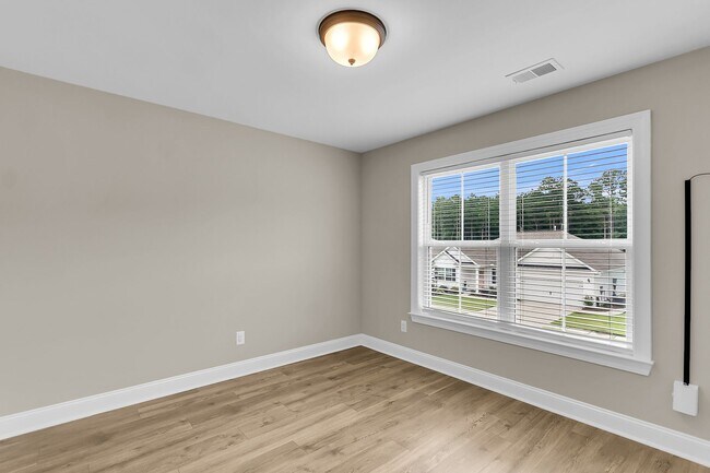 Building Photo - Spacious 5BR/4.5BA Home in Foxbank Plantation | Built 2023 | Gourmet Kitchen & Screened Porch