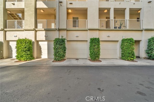 Building Photo - 5450 Strand