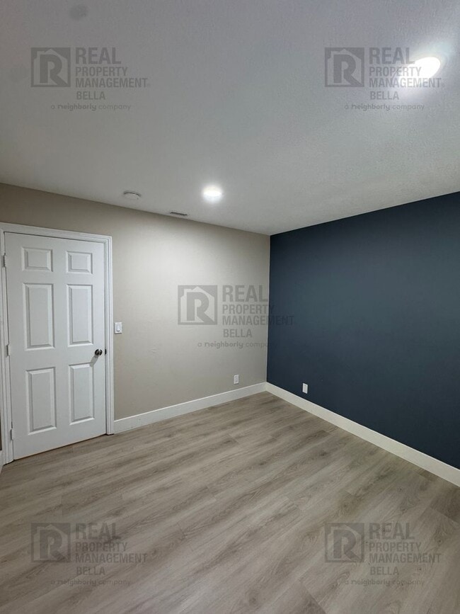 Building Photo - Remodeled Single-Story Corner Lot Home wit...