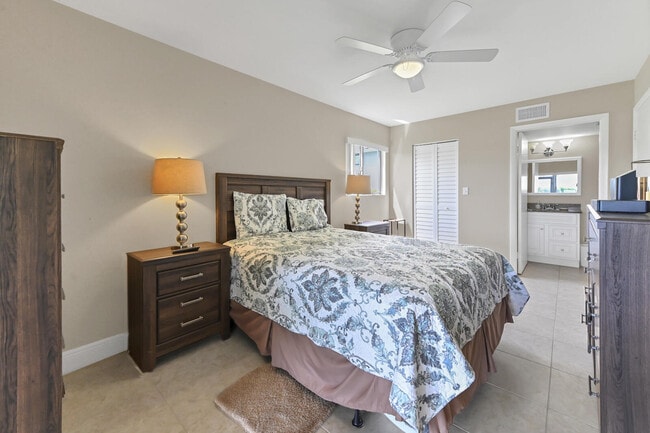 Building Photo - 15465 Lakes of Delray Blvd