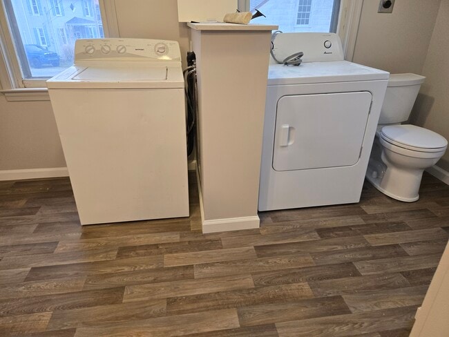 Building Photo - 2 twin brook rd