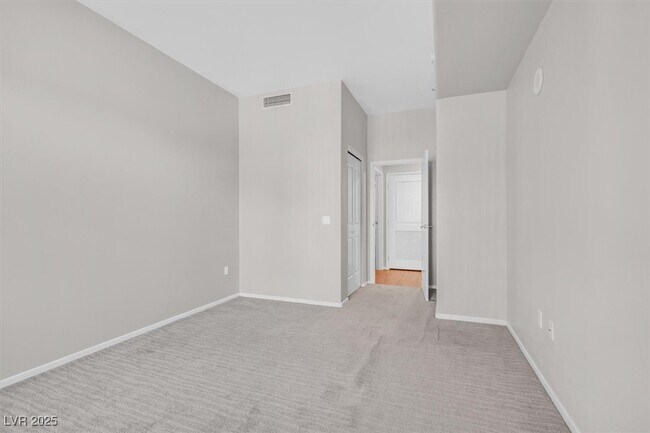 Building Photo - 8255 S Las Vegas Blvd