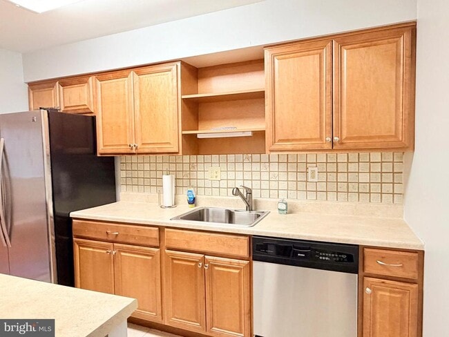 Building Photo - 201B Kelly Cove