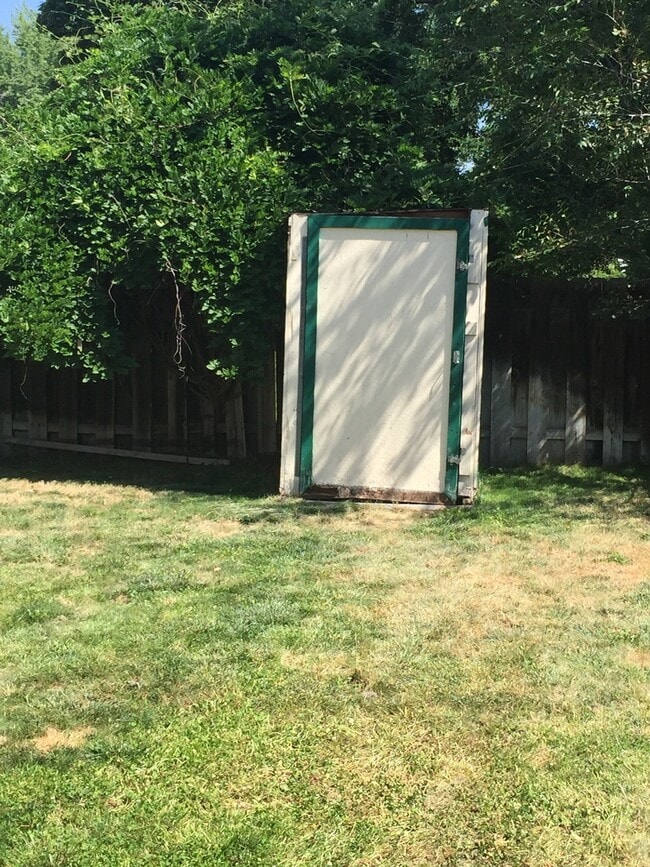 Building Photo - $1895..00 -  2 Bed/2.5 bath on the Bench.....