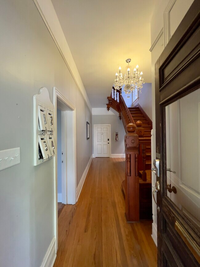 Building Photo - 620 Rock St