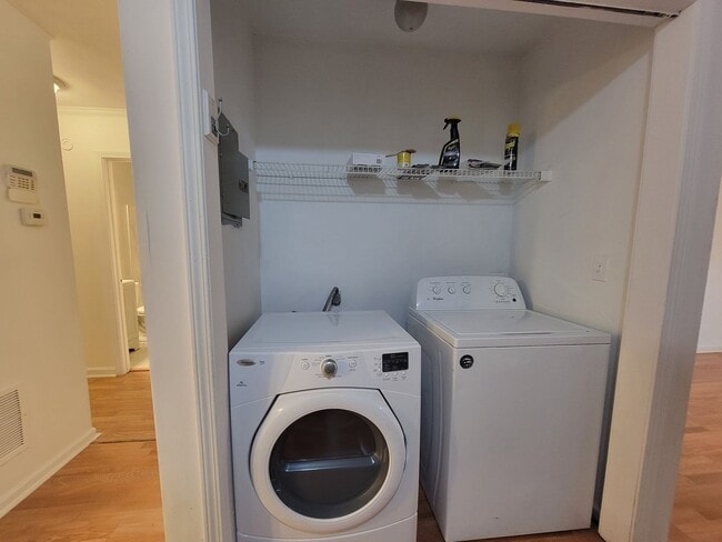 Building Photo - Fully Renovated - Private Landlord - Voucher - 2nd Chance Accepted - Ranch Home