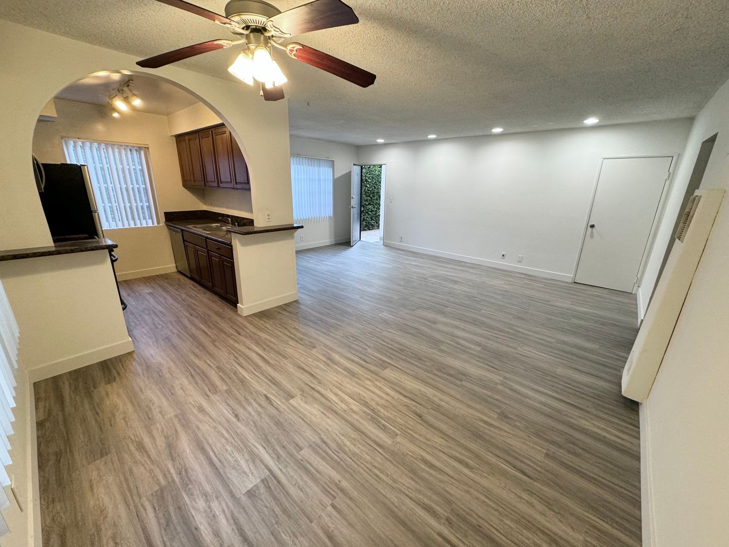 Building Photo - 3728 S Bentley Ave