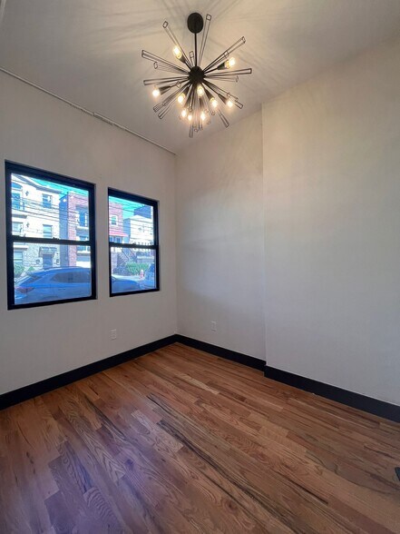 Building Photo - 604 Palisade Ave