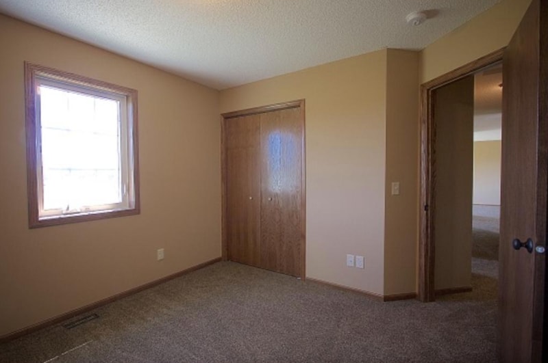 Building Photo - 1061 Taft St S