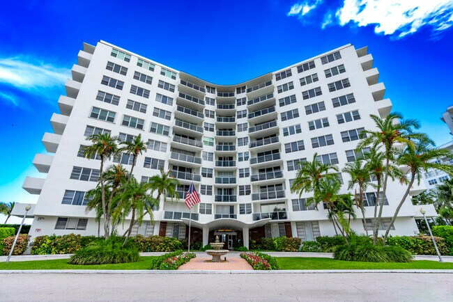 Building Photo - 2800 N Flagler Dr