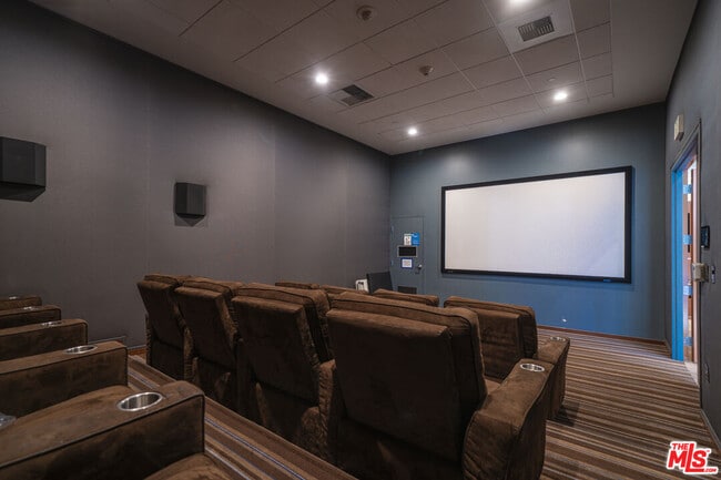 Building Photo - 801 S Grand Ave