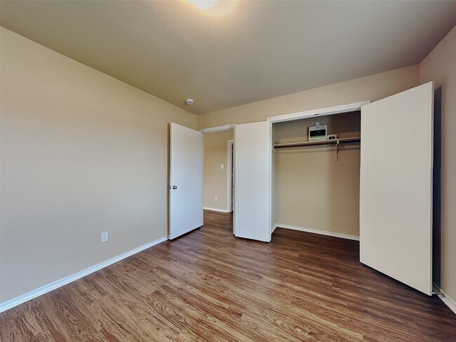 Building Photo - 2802 Wisner Cir