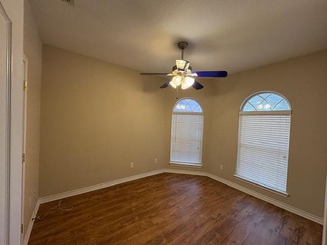 Building Photo - 5402 Willow View Rd