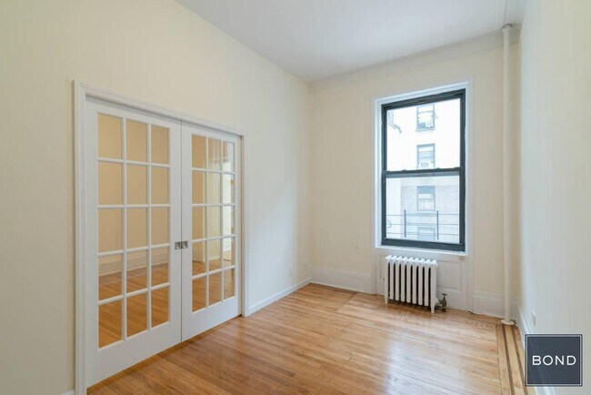 Primary Photo - 218 W 72nd St