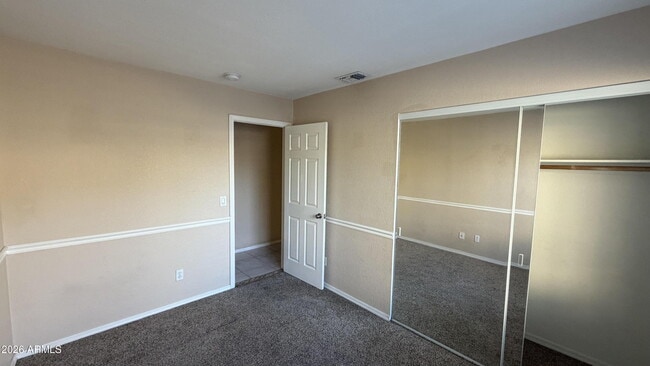 Building Photo - 4624 W Chicago St