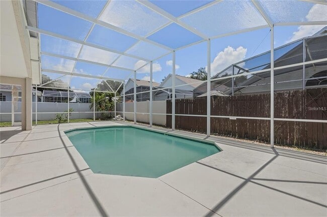 Building Photo - 520 Hollinghead Loop