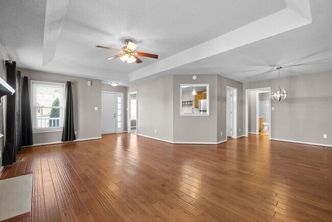 Building Photo - 4 Bedroom Home For Rent in St. B Area of Clarksville!