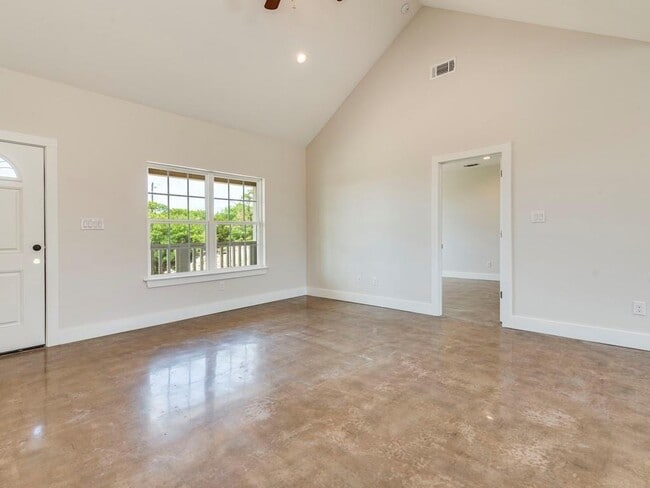 Building Photo - 500 Harmon Hills Cove