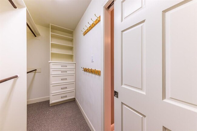 Building Photo - 11839 Stuckey Ln