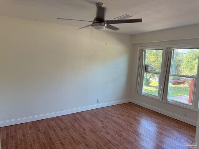 Building Photo - 2720 Bayou Blvd