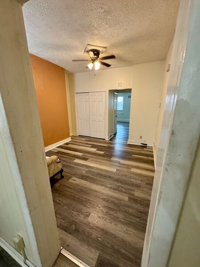 Building Photo - 1509 Hatteras St