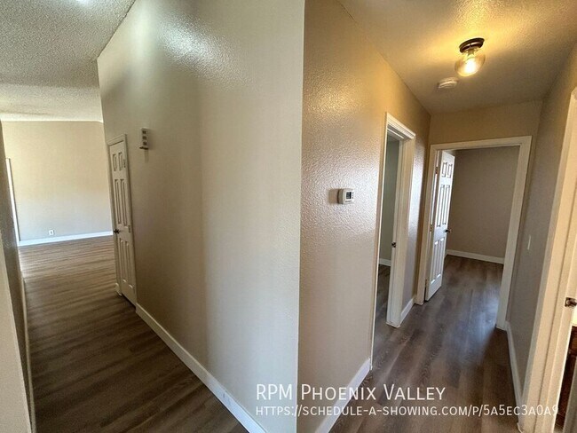 Building Photo - 6361 W Onyx Ave