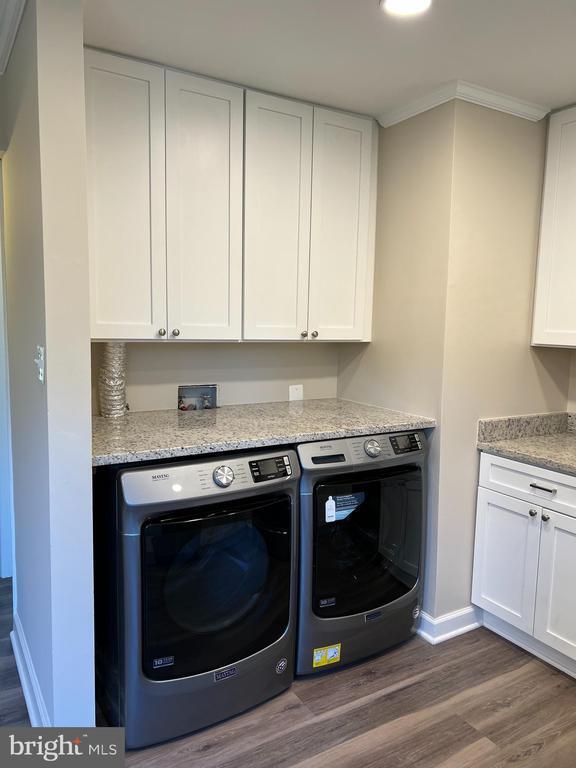 Building Photo - 1635 Westwind Way