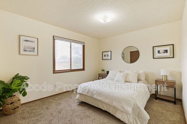 Building Photo - 1418 Emery Ct