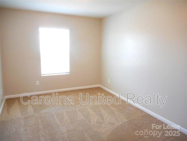 Building Photo - 5224 Maynard Hl Dr