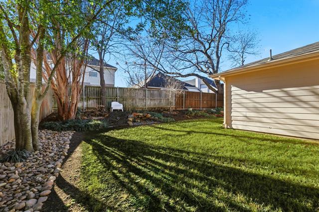 Building Photo - 7620 Waterside Pl