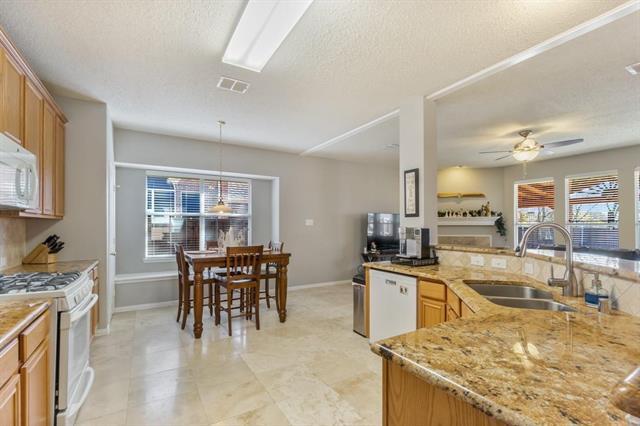 Building Photo - 7211 Waterlily Ln
