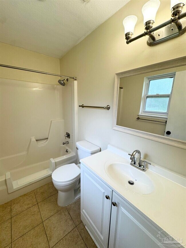 Building Photo - 9037 El Matador Dr