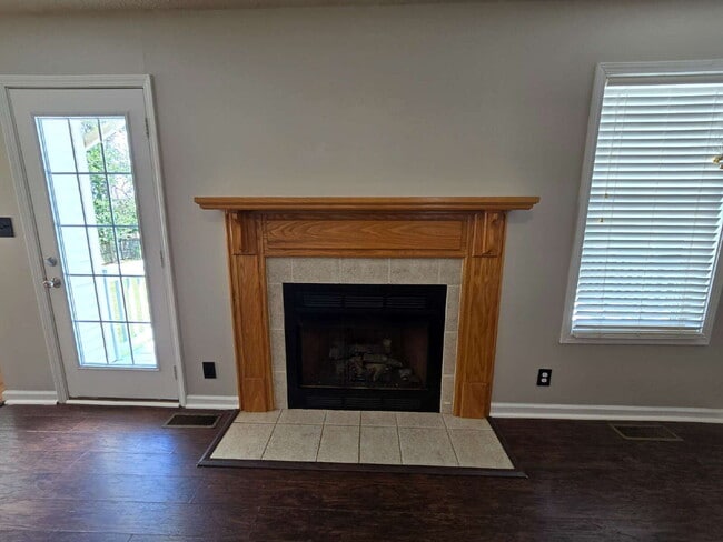 Building Photo - 3225 Veranda Cir