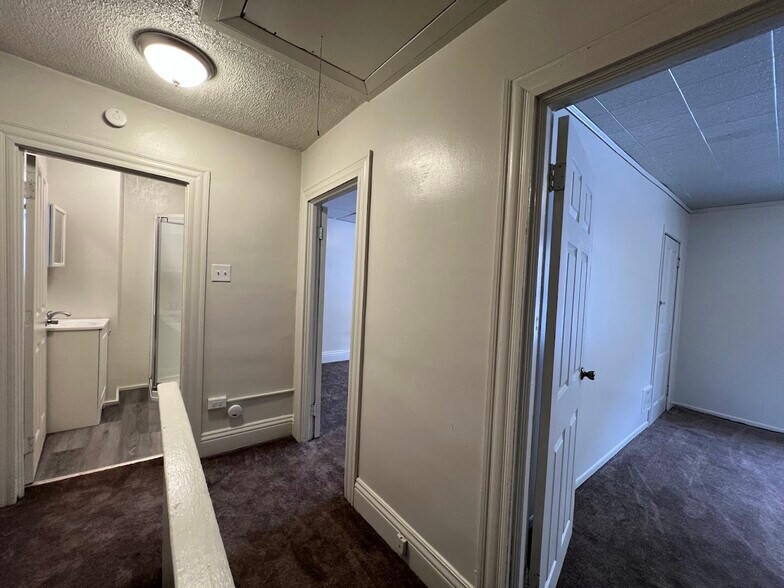 Building Photo - 425 Ohio Ave