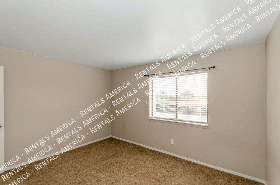 Building Photo - 6351 N Barcelona Ct